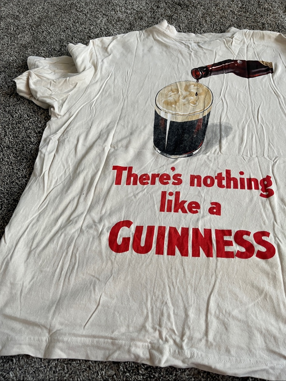 Guinness off White Tee with Gold Harp Logo. Large. Mens. Abercrombie & Fitch. - Picture 5 of 9